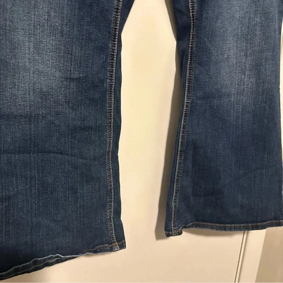 Lane Bryant Tighter Tummy High Rise Boot size 28 Short - Picture 3 of 9